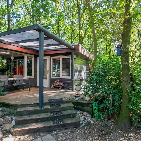 Holiday home Berghuisje